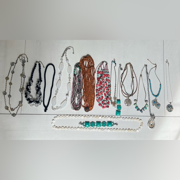 Necklace Bundle - Picture 7 of 8